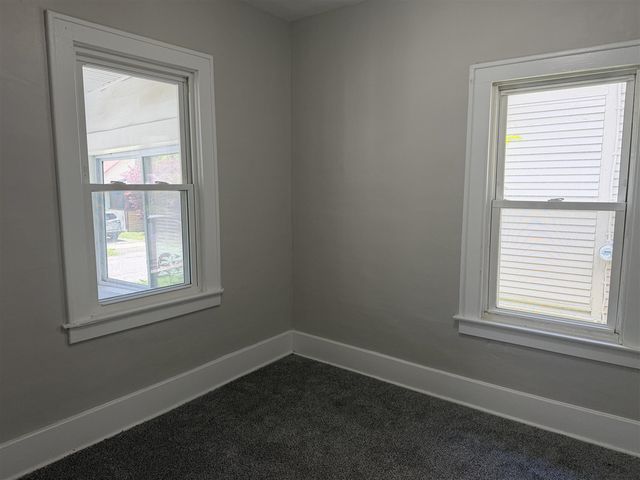 385 Central Avenue, Pontiac, MI 48341