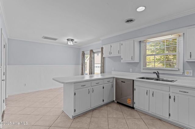 832 Arnold Road, Wilmington, NC 28412