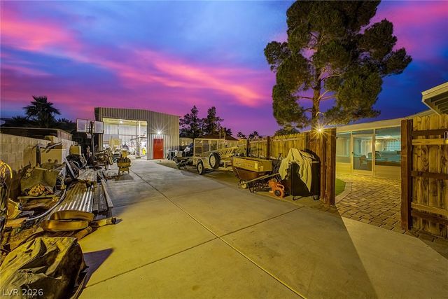 7733 Firethorn Lane, Las Vegas, NV 89123