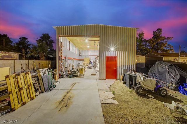 7733 Firethorn Lane, Las Vegas, NV 89123