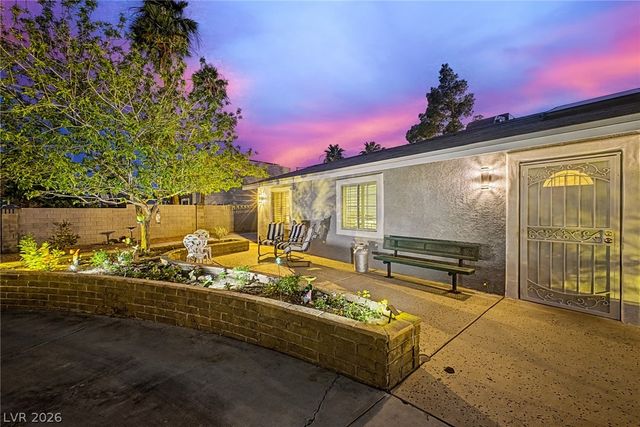 7733 Firethorn Lane, Las Vegas, NV 89123