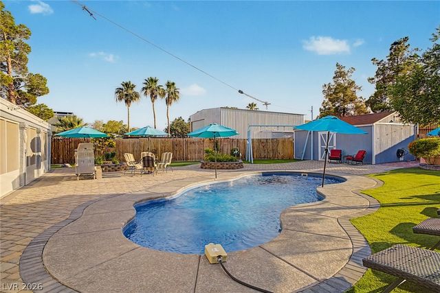 7733 Firethorn Lane, Las Vegas, NV 89123