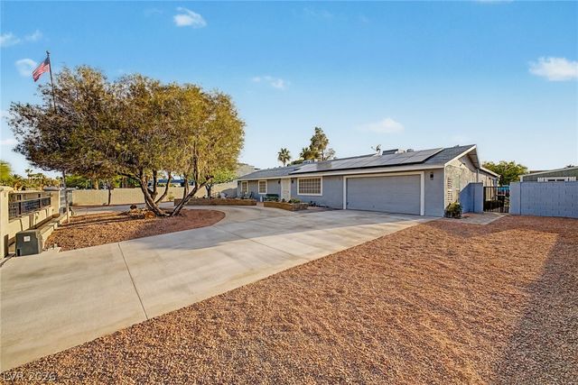 7733 Firethorn Lane, Las Vegas, NV 89123