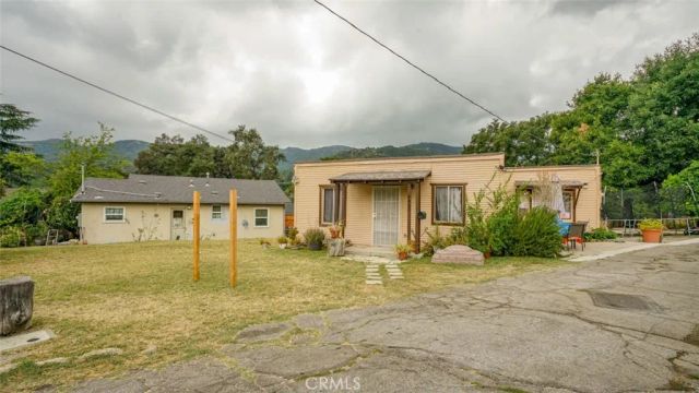4033 Liberty Avenue, La Crescenta, CA 91214