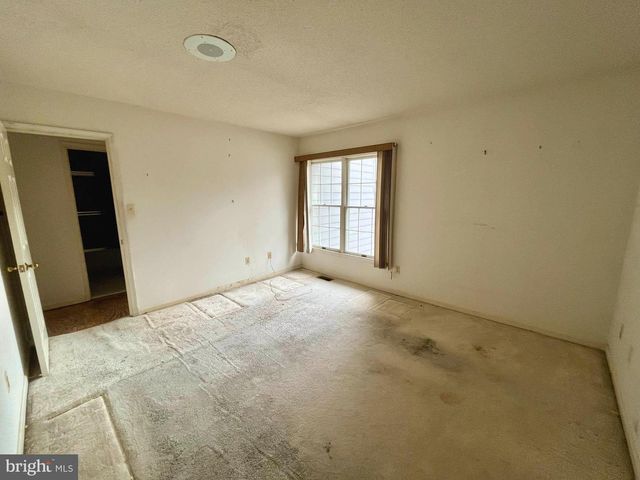 12 RIVER OAKS CIR, Baltimore, MD 21208