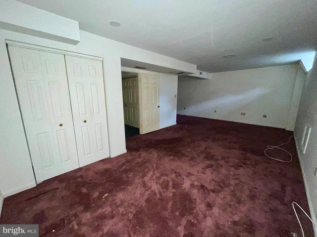 12 RIVER OAKS CIR, Baltimore, MD 21208