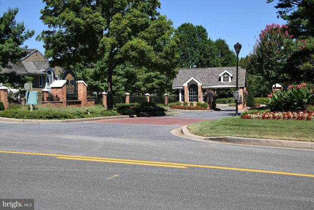 12 RIVER OAKS CIR, Baltimore, MD 21208