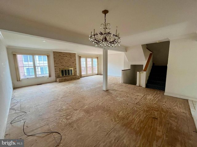 12 RIVER OAKS CIR, Baltimore, MD 21208