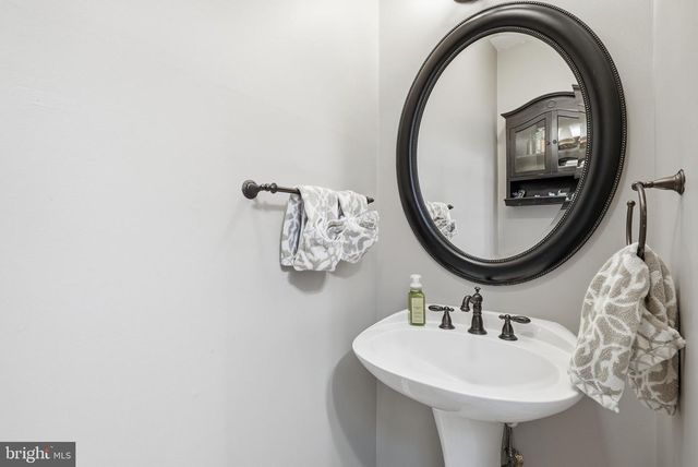 11411 HOLLOW TIMBER CT, Reston, VA 20194