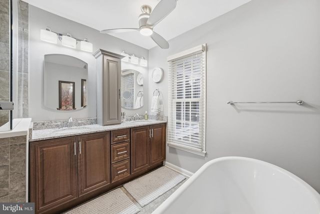 11411 HOLLOW TIMBER CT, Reston, VA 20194