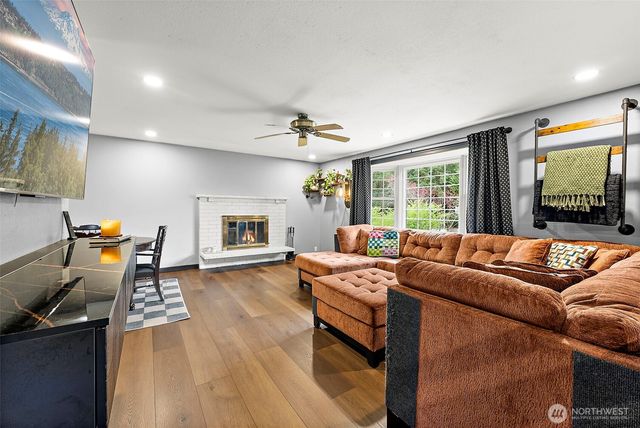 21520 36th Avenue Ct E, Spanaway, WA 98387