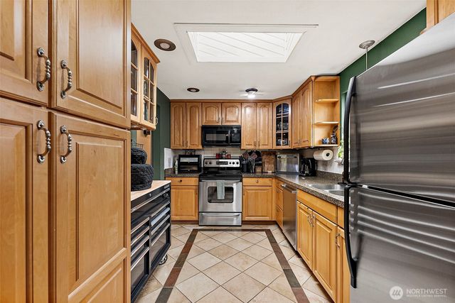 21520 36th Avenue Ct E, Spanaway, WA 98387