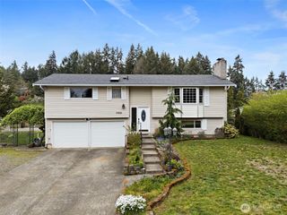 21520 36th Avenue Ct E, Spanaway, WA 98387