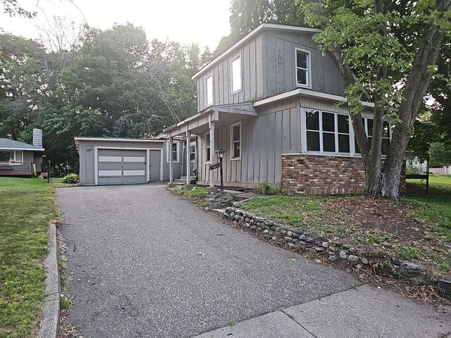 1069 Seminole Avenue, West Saint Paul, MN 55118