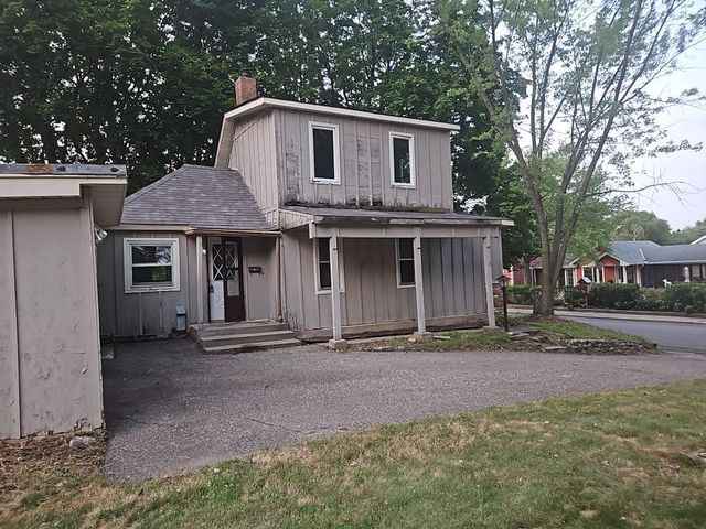 1069 Seminole Avenue, West Saint Paul, MN 55118
