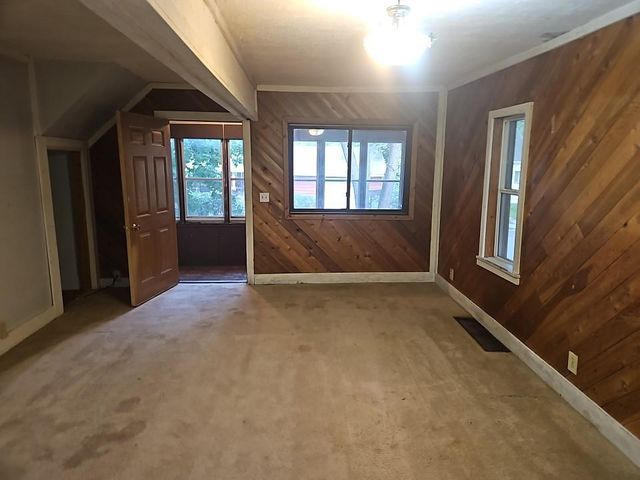 1069 Seminole Avenue, West Saint Paul, MN 55118