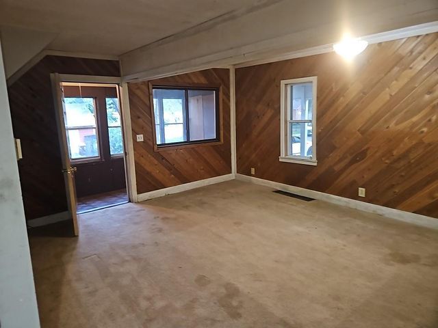 1069 Seminole Avenue, West Saint Paul, MN 55118