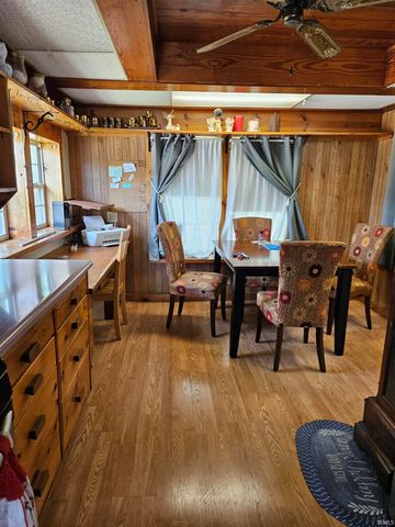 115 High Street, Geneva, IN 46740