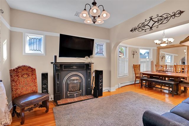 517 Josephine Street, Denver, CO 80206