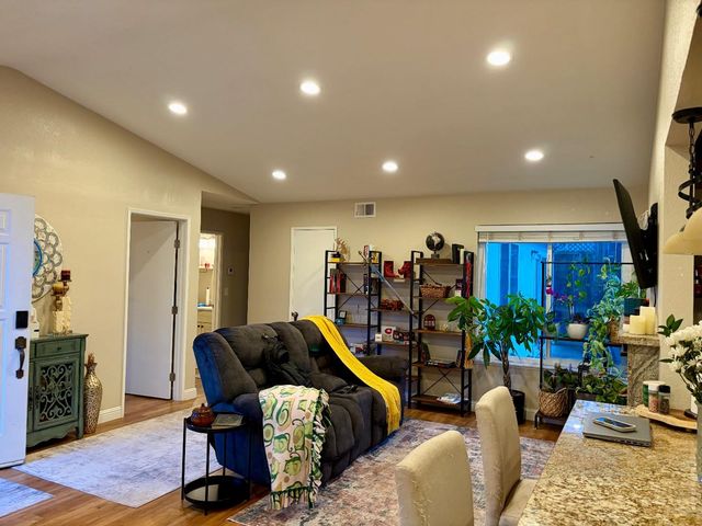 1086 Big Sur Drive, San Jose, CA 95120