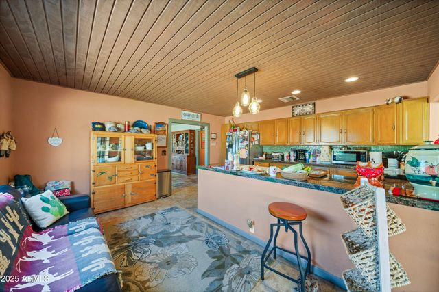 101 S MESQUITE Street, Wickenburg, AZ 85390