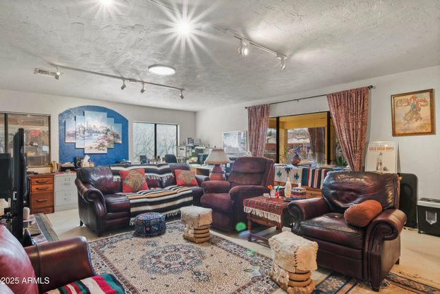 101 S MESQUITE Street, Wickenburg, AZ 85390