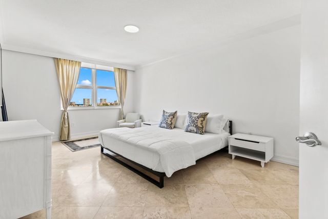 99 SE Mizner Boulevard 813, Boca Raton, FL 33432