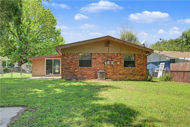803 Gail Street, Springdale, AR 72762