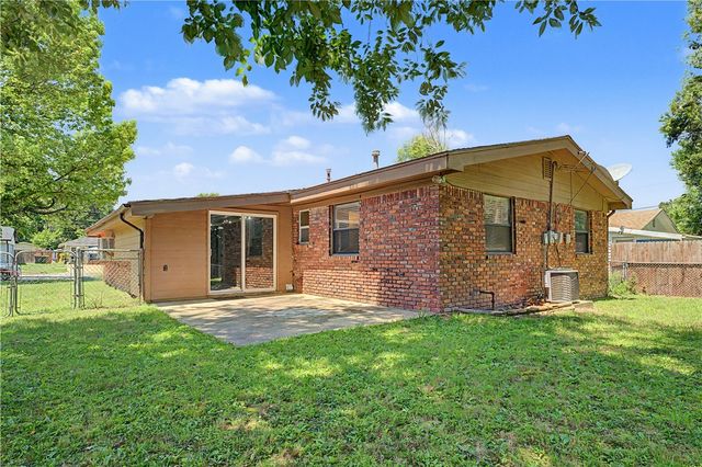 803 Gail Street, Springdale, AR 72762