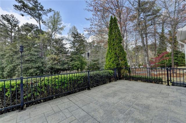 6336 Old Shadburn Ferry Road, Buford, GA 30518