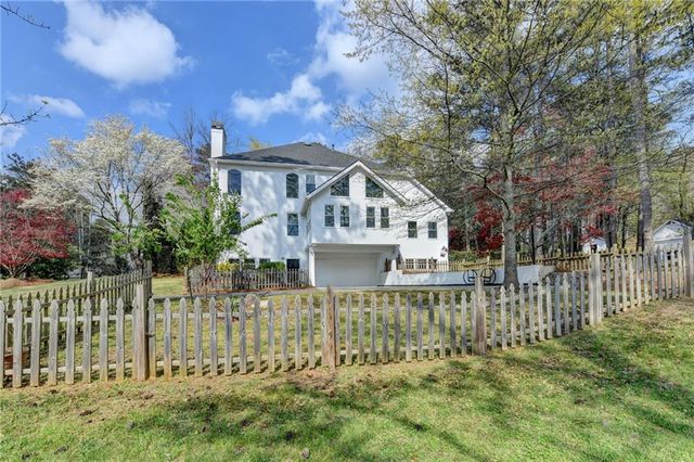 6336 Old Shadburn Ferry Road, Buford, GA 30518