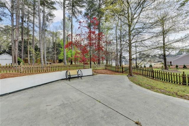 6336 Old Shadburn Ferry Road, Buford, GA 30518