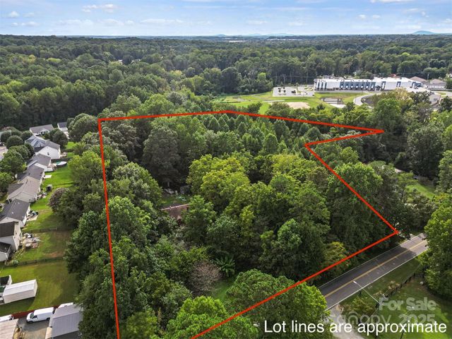 6109 Paw Creek Road, Charlotte, NC 28214