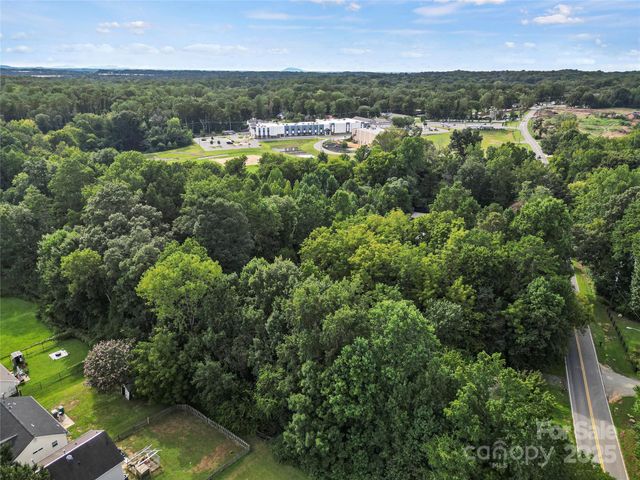 6109 Paw Creek Road, Charlotte, NC 28214