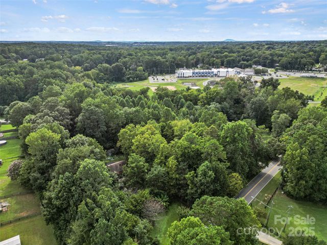 6109 Paw Creek Road, Charlotte, NC 28214