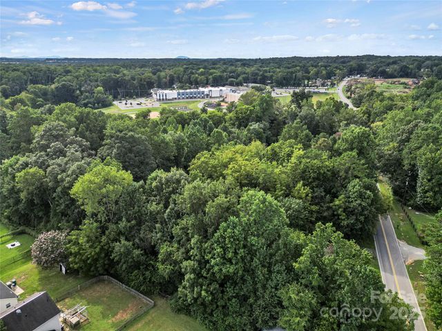 6109 Paw Creek Road, Charlotte, NC 28214