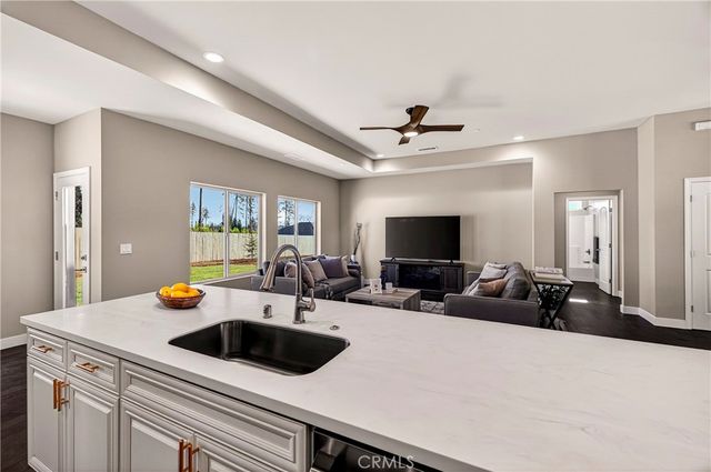 5700 Woodglen Drive, Paradise, CA 95969