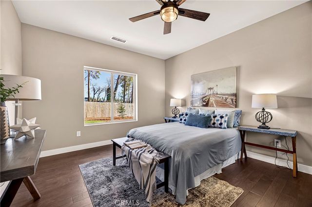 5700 Woodglen Drive, Paradise, CA 95969