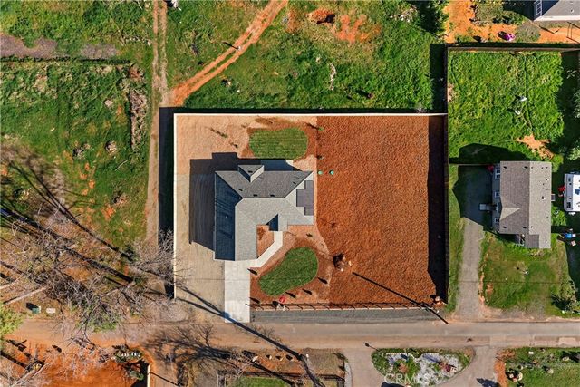 5700 Woodglen Drive, Paradise, CA 95969