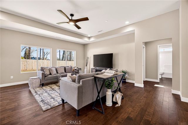 5700 Woodglen Drive, Paradise, CA 95969