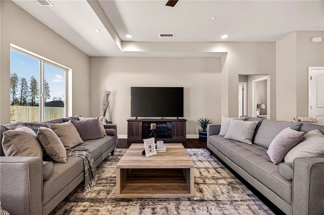 5700 Woodglen Drive, Paradise, CA 95969