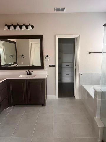 633 ridgewater Trail, Fort Worth, TX 76131