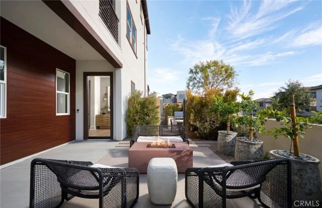175 Moody, Irvine, CA 92618