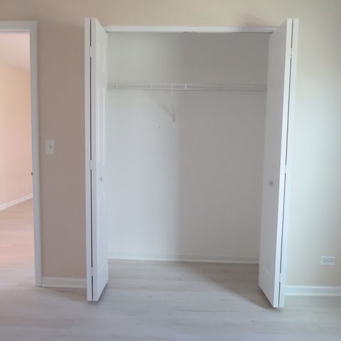 2530 Warm Springs Lane, Naperville, IL 60564