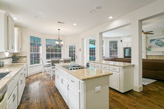 4261 Hunt Drive, Carrollton, TX 75010