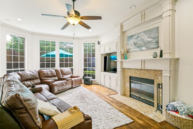 4261 Hunt Drive, Carrollton, TX 75010