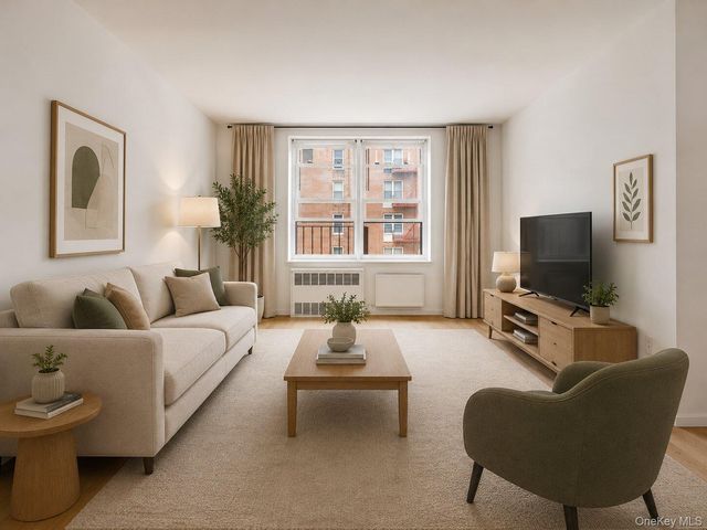 68-15 Selfridge Street 4F, Forest Hills, NY 11375