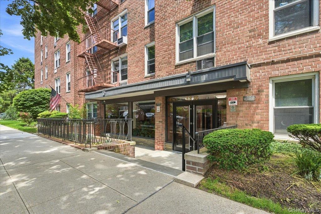 68-15 Selfridge Street 4F, Forest Hills, NY 11375