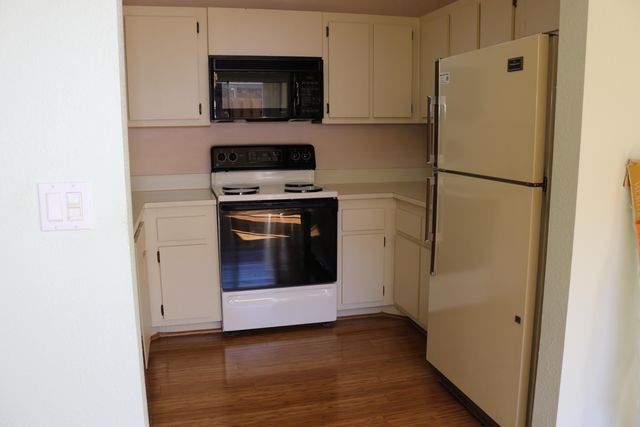 403 Springdale Circle, Palm Springs, FL 33461