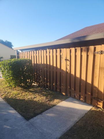 403 Springdale Circle, Palm Springs, FL 33461